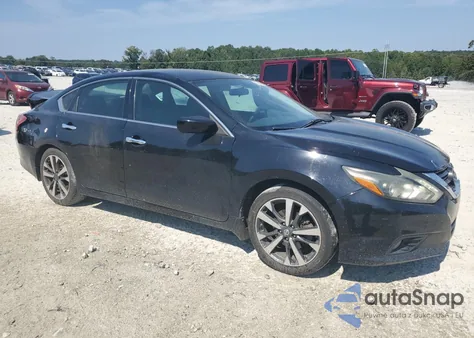 2016 Nissan Altima 2.5 z USA, uszkodzony, nr VIN 1N4AL3AP8GC206027